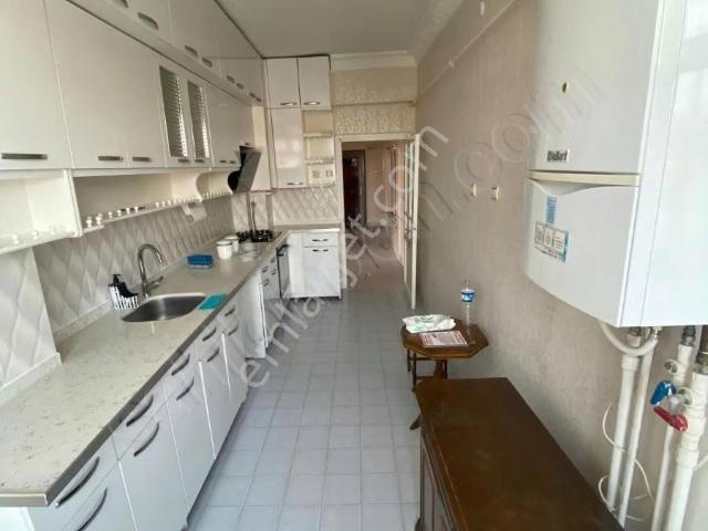 İkizler Gayrimenkul'den Başharıkta Kiralık 3+1 Yapılı Daire.