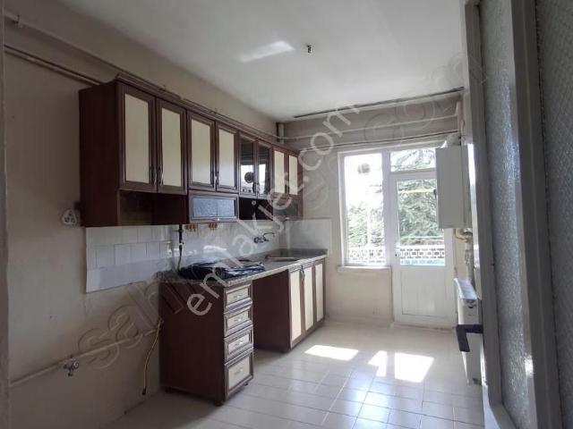 İkizler Gayrimenkul'den Özalperde Kiralık 2+1 Daire.