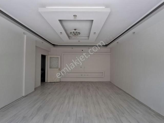 İkizler Gayrimenkul'den Özalperde Satılık 3+1 Yapılı Daire.