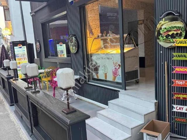 Işıklar Caddesinde Hazır İşletme Masrafsız Cafe Lokanta