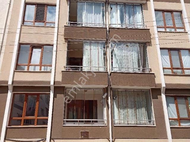 Işıklar Mahallesi'nde Asansörlü /garajlı Kiralık 3+1 Lux Daire