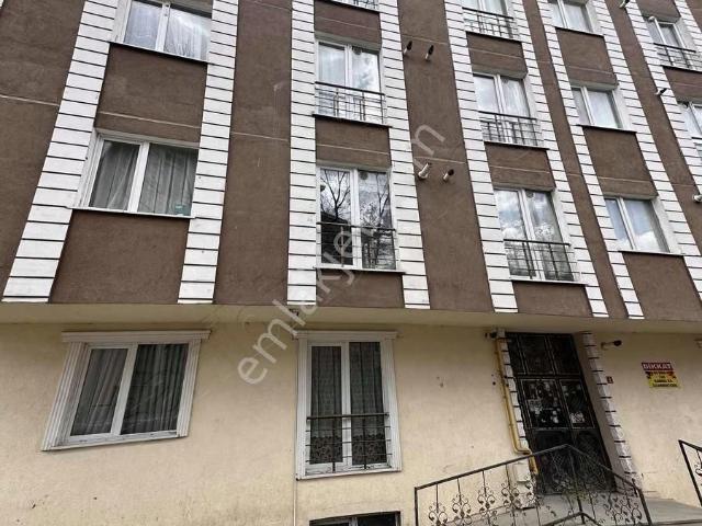 İks Emlaktan Kiralık 1+1 Daire