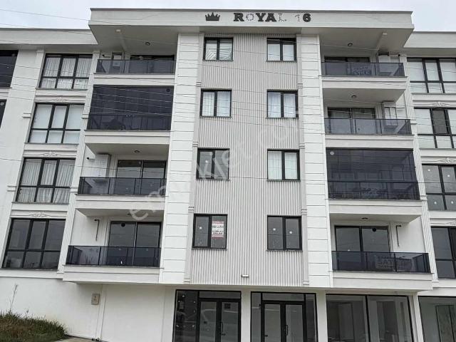 İlyas Nas'tan Gelişen Bölgede Caddeye Cephe Satılık 1+1