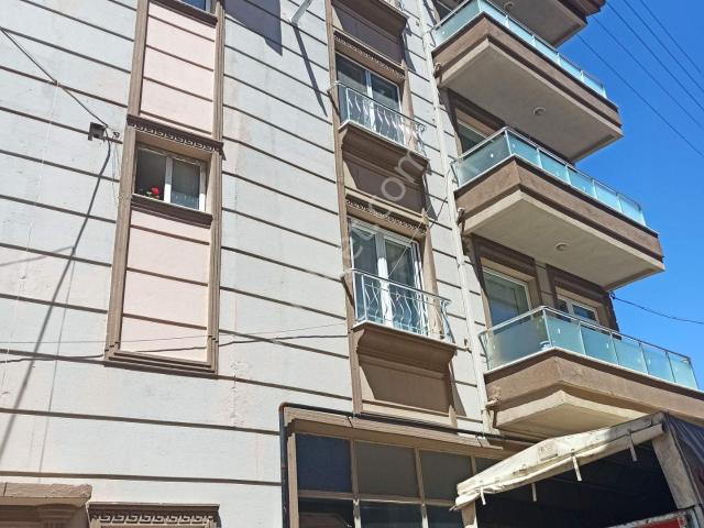 İlbey / Şuhut Merkez Gençlik Caddesinde 2+2 Dubleks Daire
