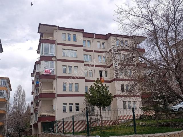 İldem Fatih'te Karakol Yanı! Otobüs Durağı Ve Marketlere Yakı