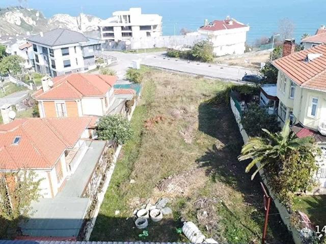 ŞİLE AĞLAYANKAYA CADDESİNDE TURİZMKONUT İMARLI ARSA FIRSATI