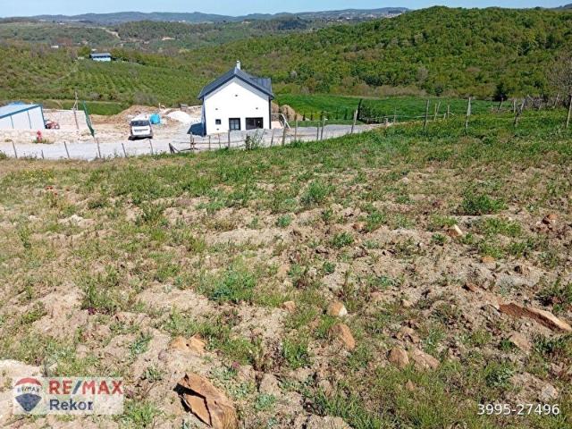 ŞİLE AĞVA KALEM KÖYDE MARKA VİLLA PROJELERE KOMŞU SATILIK ARSA