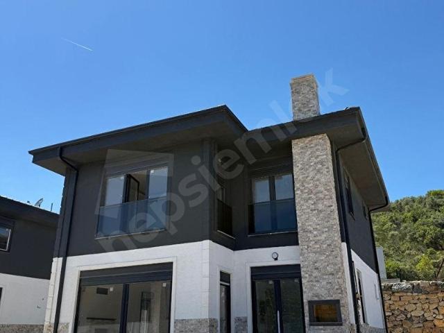 ŞİLE İMRENLİ MAHALLESİNDE SATILIK SIFIR 4+1VİLLA