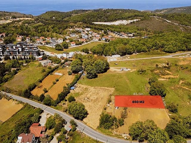 ŞİLE 3K GYM' DEN MERKEZİ KONUMDA 650 M2 %30 İMARLI ARSA