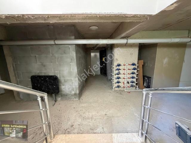 İlerin Gayrimenkul' Den Merkez'de 1+1 Kiralık Daire