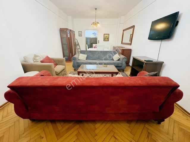 Şişli Mecidiyeköyde 3+1 Otoparklı Eşyalı Daire