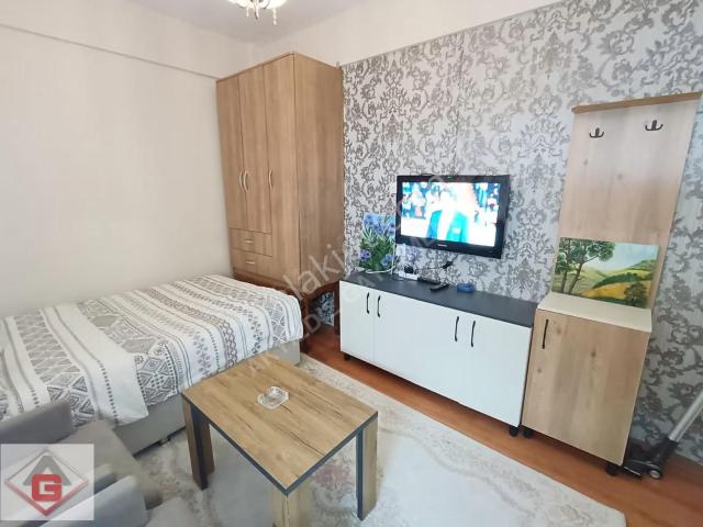 Şişli Merkez 'de Asansörlü 6.katta Eşyalı 1+0 Stüdyo Daire!.