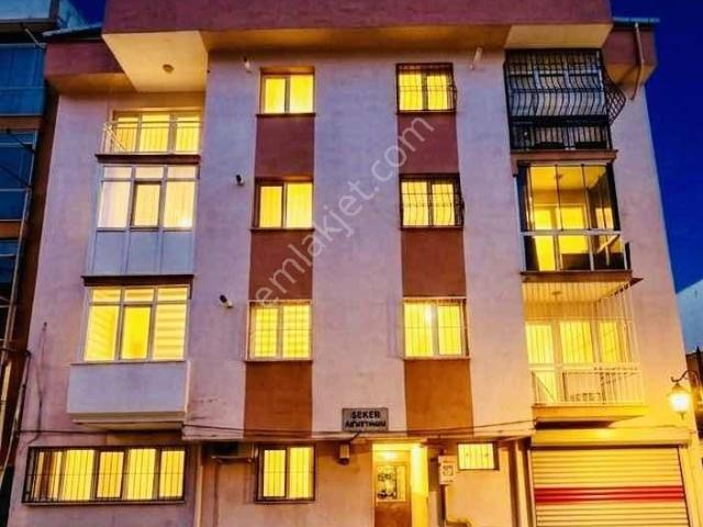 Çiğli Merkez En Uygun Fiyatta 2+1 Bahçe Katı Satılık Daire