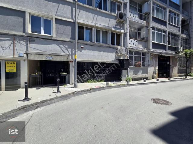 Şişli Merkez Hanımefendi Sok, Kiralık 100 M² Düz Girişli Dükkan