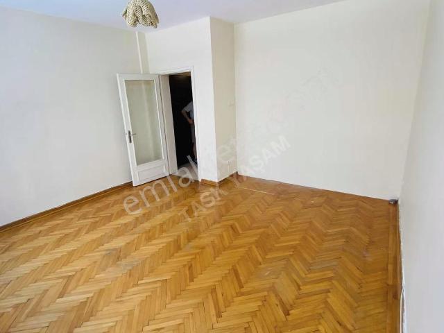 Şişli Merkez Mah Perihan Sokakta Kiralık Yüksek Giriş 3+1 Daire