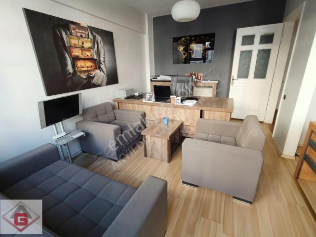 Şişli Merkez'de Asansörlü 1+1 Mobilyalı Ofis Depozito Yok!
