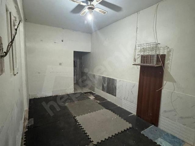 ŞİŞLİ MERKEZDE 20 m2 DEPO