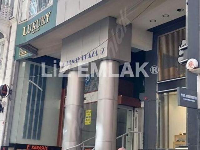 Şişli Osmanbey'de ShowroomOfis İçin Kiralık 80m Mağaza