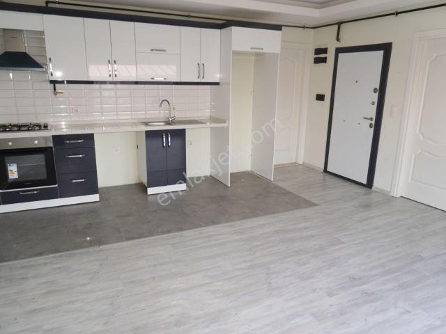 Çiğli Ataşehirde İzban Tranway Yürüme Mesafesinde 1+1 Daire