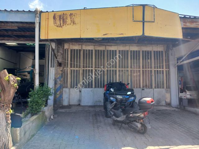 Çiğli Ata Sanayi Sitesi Merkezinde Satılık Batarlı Dükkan