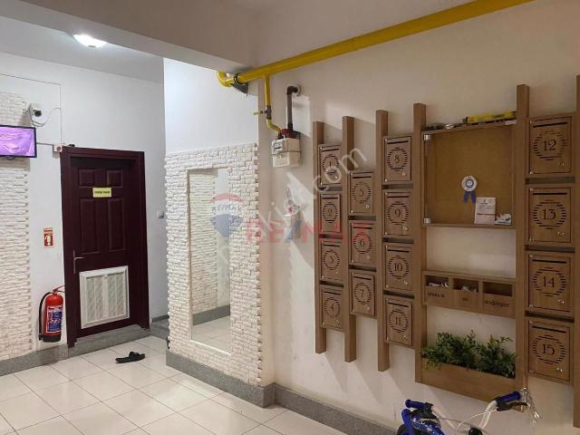 Çiğli Çamlıkent Sitesinde 3+1 Full Tadilatlı Satılık 3+1 Daire