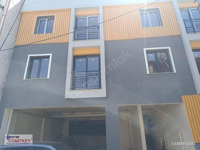 ÇİĞLİ BALATÇIK MAH. MERKEZİ KONUM 1+1 SATILIK DAİRE