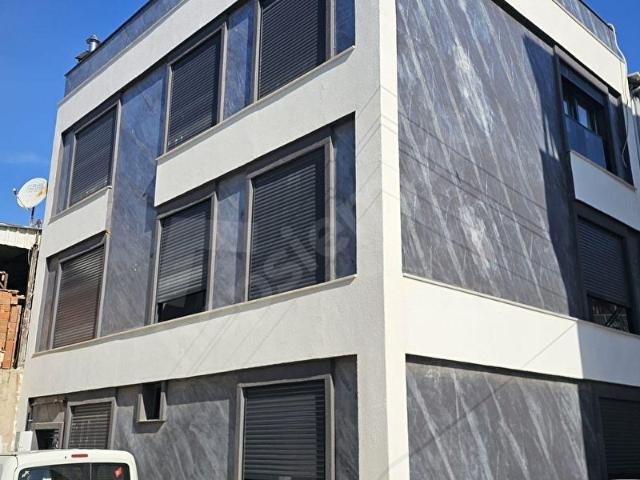 ÇİĞLİ BALATÇIK MERKEZİ KONUMDA DOĞALGAZLI EŞYALI KİRALIK DAİRE