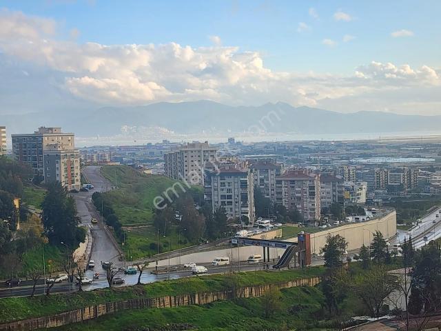 Çiğli Evka 5'te Full Deniz Manzaralı 2+1 Kiralık Daire