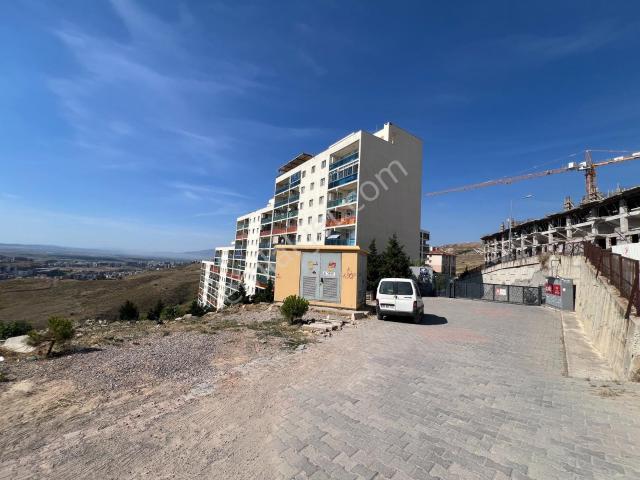 Çiğli Efe Cıty'de Muhteşem Manzaralı 1+1 Eşyalı Kiralık Daire