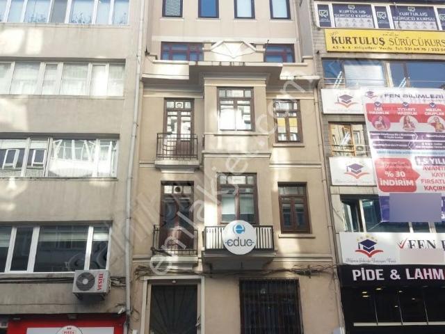 Şişli Ergenekon Caddesinde Yeni Bina Da Asansörlü Daire