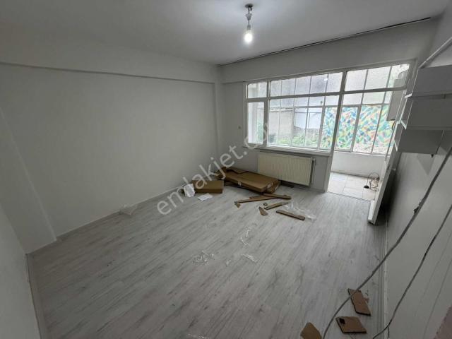 Şişli Halide Edip Mah 1.kat 1+1 Kiralık Daire Yeni Tadilatlı