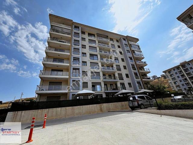 Çiğli İnönü Mahallesi Marka 270 Sitesi 3+1 Kiralık Daire