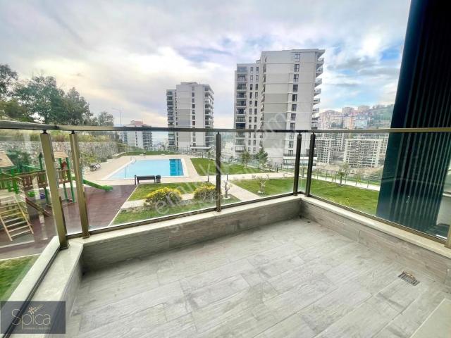 Çiğli Park Yaşam Santorini Havuz Manzaralı 1+1 Kiralık Daire