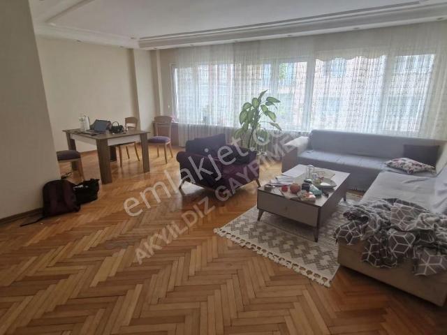 Şişli Siracevizler Caddesinde Satılık 3+1 Daıre