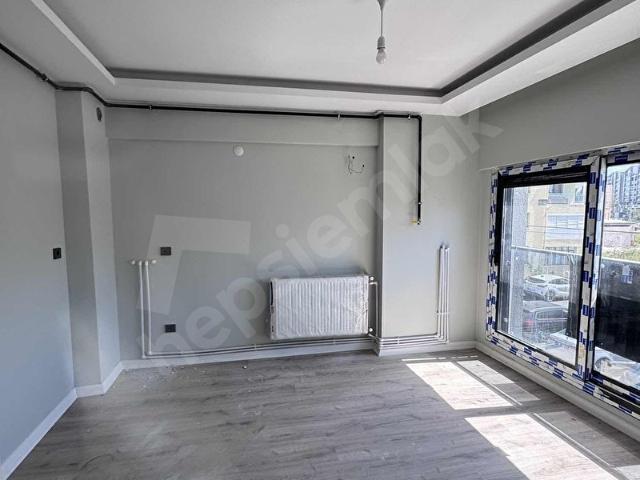ÇİĞLİ YENİ MAHALLEDE SATILIK 1+1 DAİRE