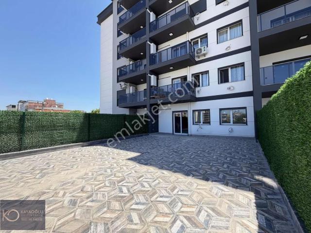 Çiğli'de Geniş Teraslı merkezi Konumda 2+1 Daire
