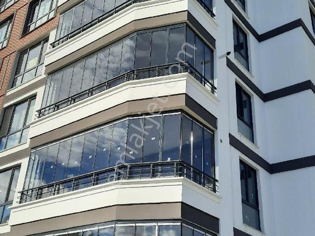 İlkadım Derebahçe De Lüks Yapılı 2+1 Satılık Daire