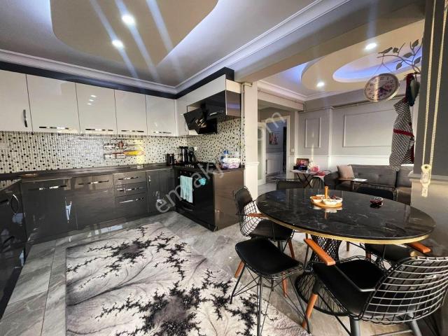 İlkadımdan Esertepede Sitede 7+1 Panoramik Şehir Manzaralı Dublx