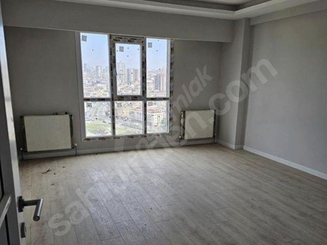 İPEK'TEN KİRAZLIDA SİTEDE 3+1 SATILIK DAİRE