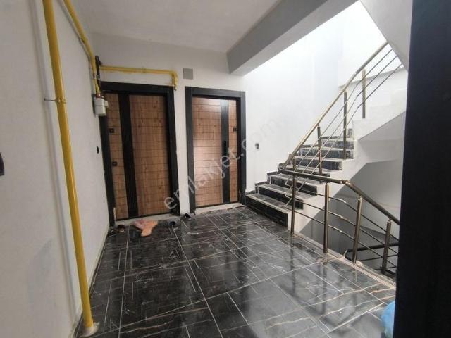 İpekyol Gençlik Merkezi Yanı Kiralık 2+1