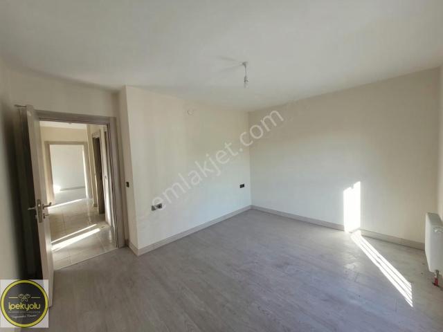 İpekyolundan Yeni Tokide Sıfır 2+1 Kiralık Daire