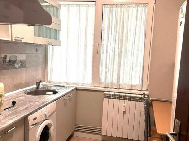 I rent a 2 room apartment for Independent UMF Iasi