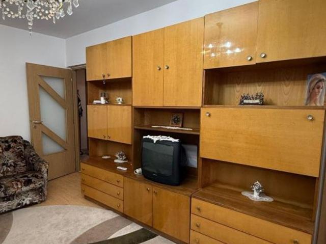 I rent apartment 2 rooms of iron podu