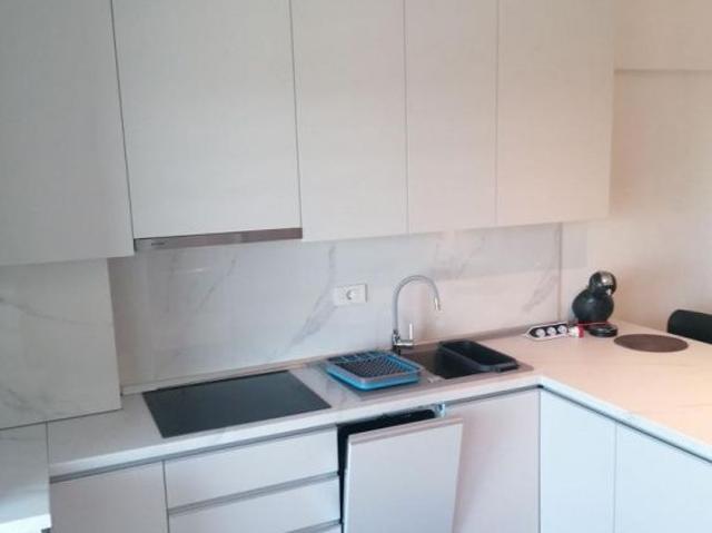 I rent apartment 2 rooms new block + parking, Royal Town Copou