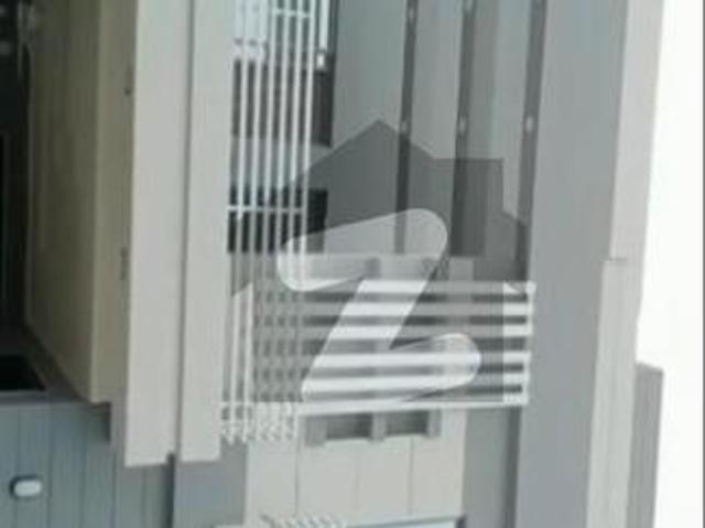I rent out a 8 marla brand new house in bahria orchard lahore phase 2 c block bahria orchard