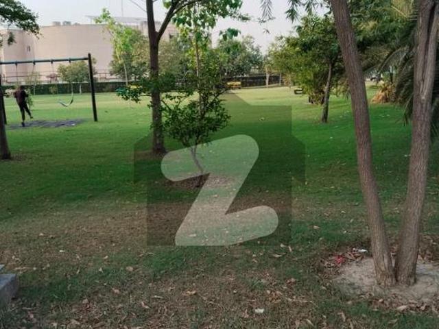 I Rent out a one Kanal Villa in Bahria Orchard Lahore Phase 1. Gas available Bahria Orchard