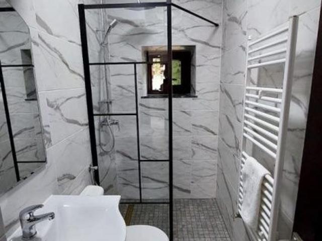 I rent luxury apartment 2 rooms center UMF
