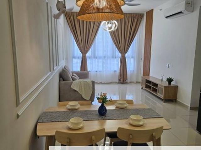 I Residence @ I City