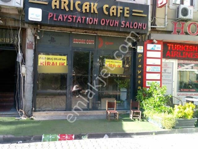 İstanbul Aksarayda Kiralık İş Yeri Giriş Kat 90 M Bodrum Kat 150
