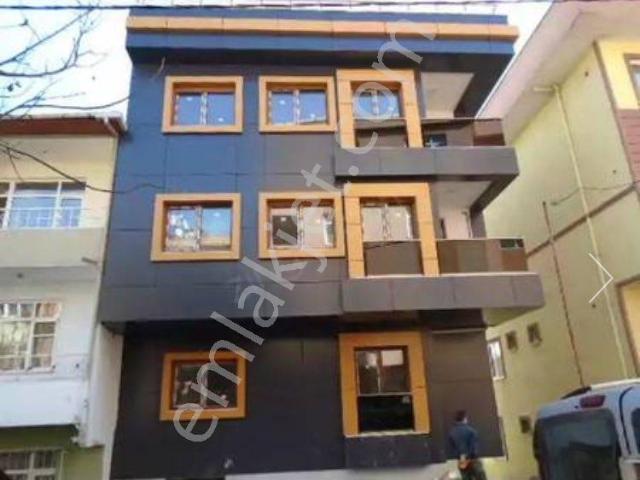 İstanbul Ataşehir‘de 2 + 1 Kapalı Mutfak Alt Dubleks 90 Metre² Kiralıktır